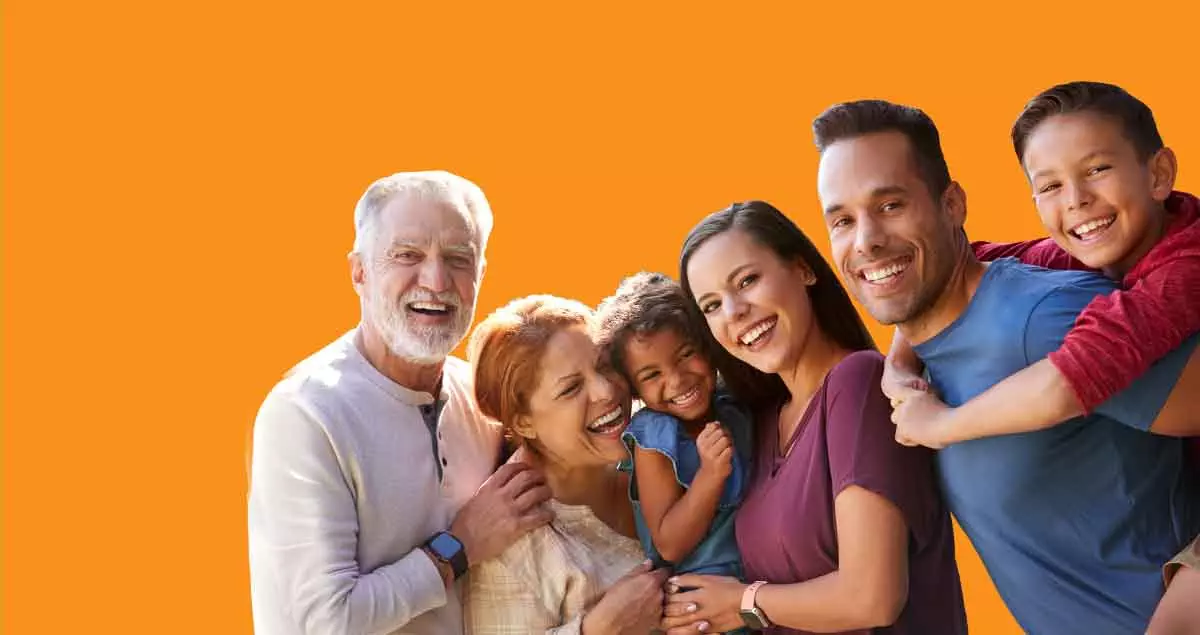 Photo of Latino multi-generational Latino family with 6 people.